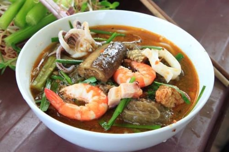 Địa chỉ và Không Gian Quán