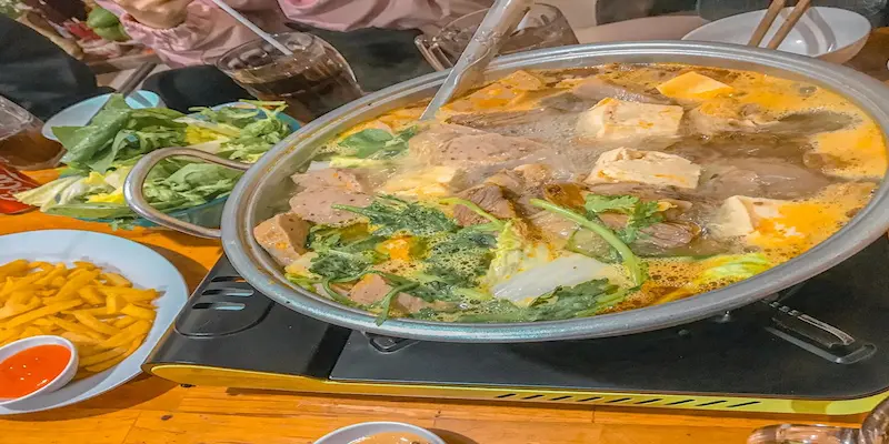 Lẩu Bò Tươi Nguyên liệu đặc trưng nhất của Việt Nam